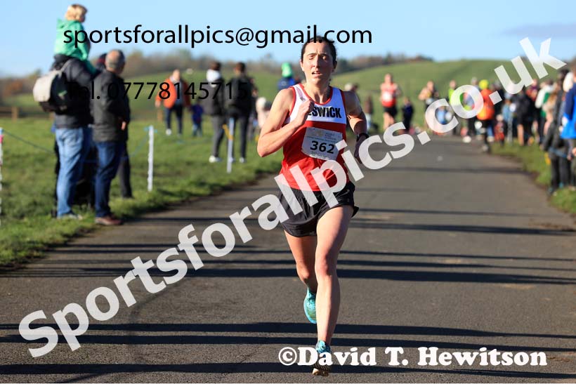 Senior Men and Womens 2023 Heaton Memorial 10k Road Race, Newcastle Town Moor, Newcastle.  Photo: David T. Hewitson/Sports for All Pics